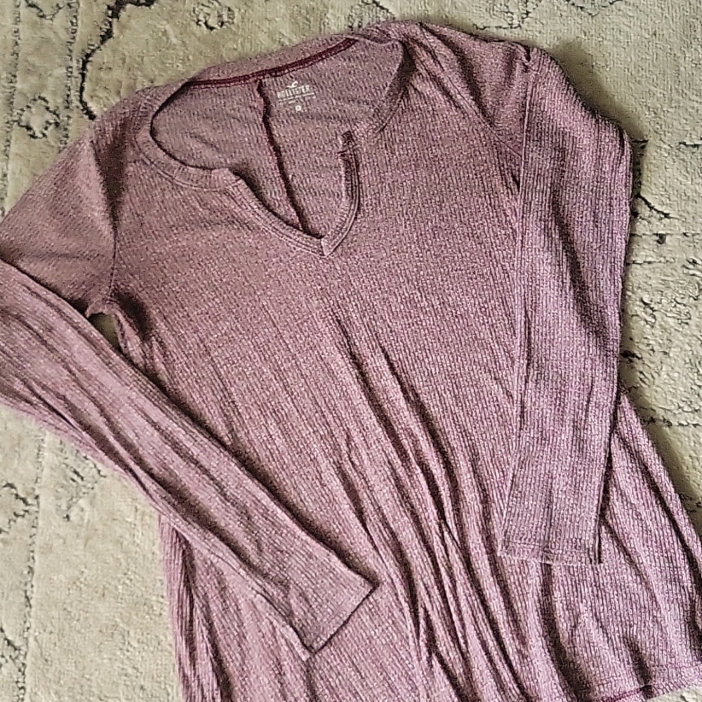 💰5 for $15 • Top by Hollister